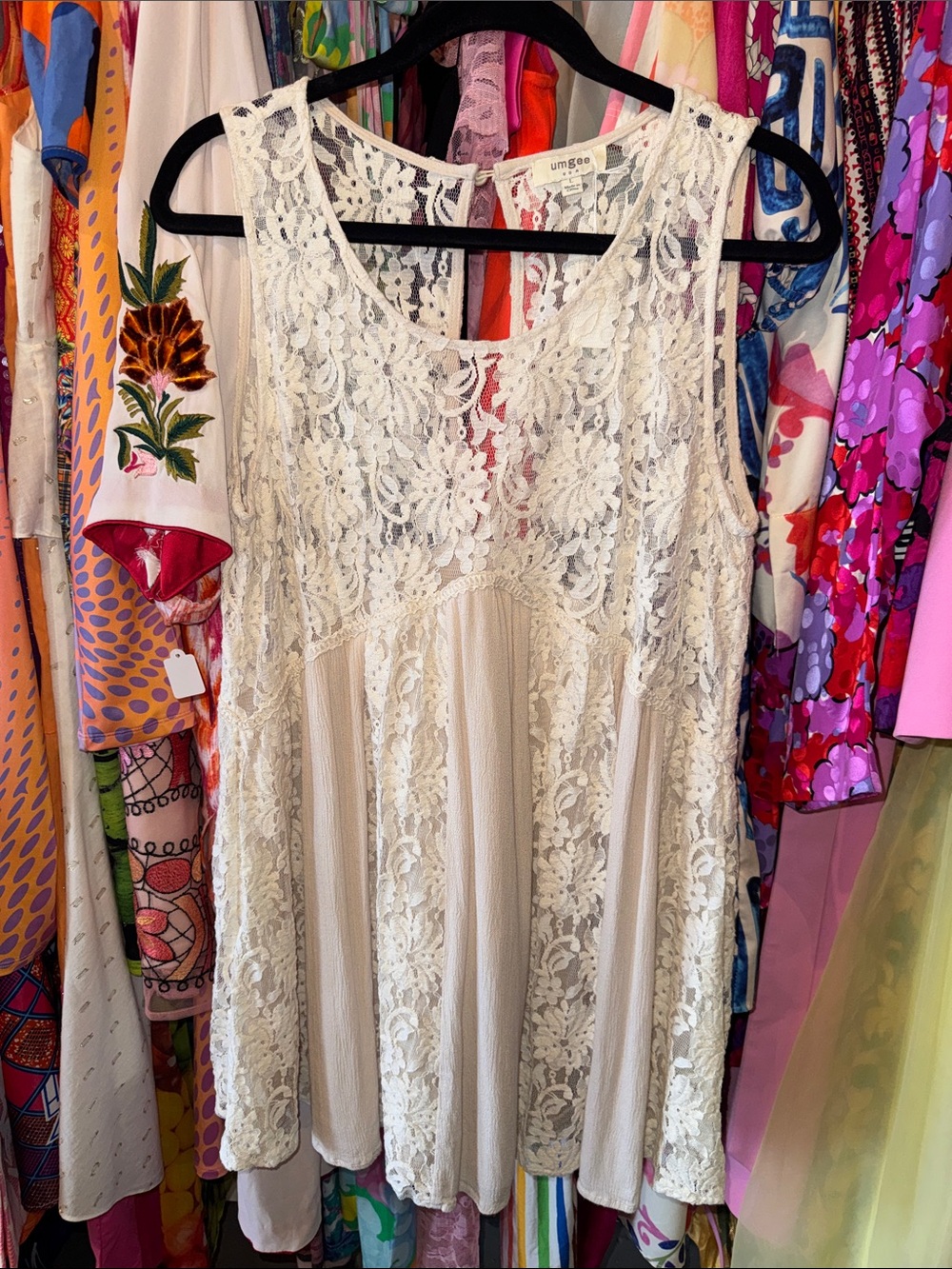 Umgee Ivory Lace Overlay Sleeveless Tunic Top